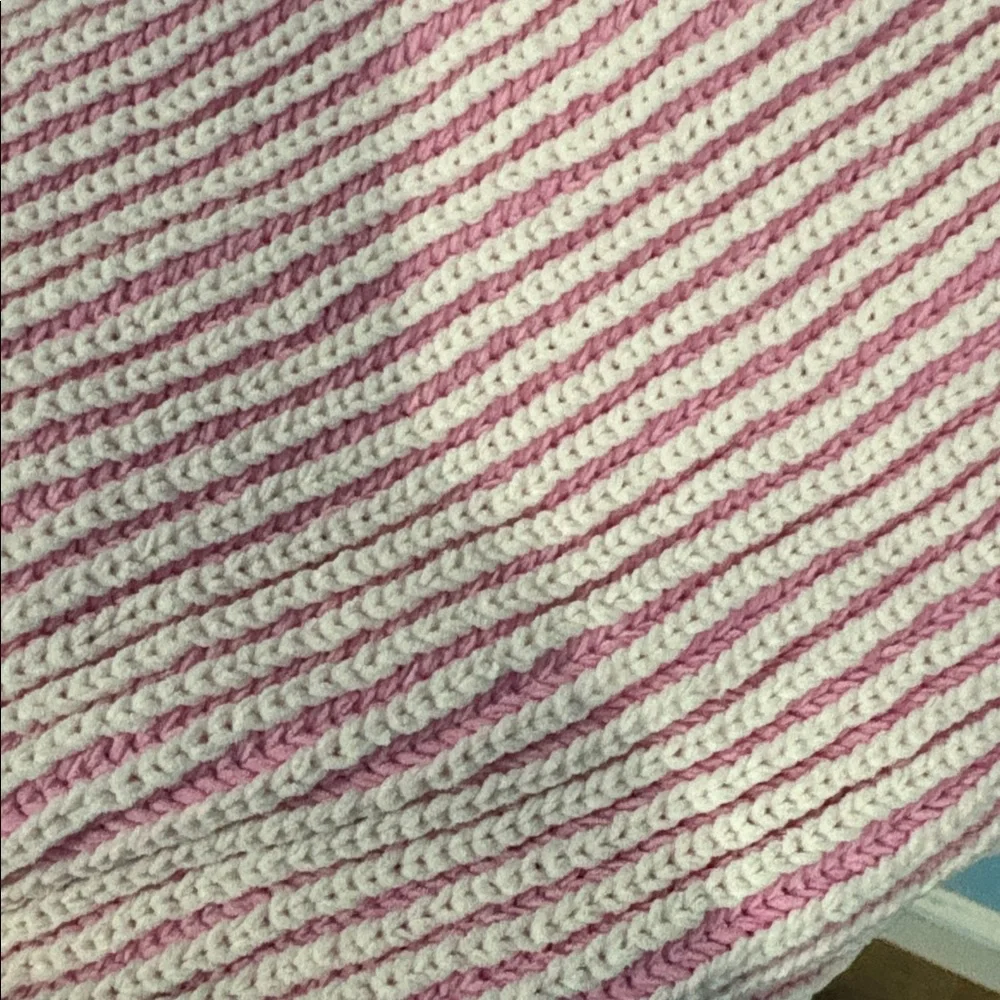 Aerie Oversized Pink and Cream Chenille Vertical Striped Sweater XXL - Picture 4 of 6